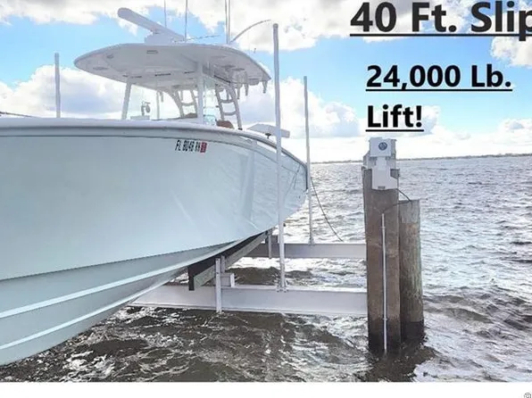 200 Mariner Bay Blvd, Fort Pierce, FL 34949