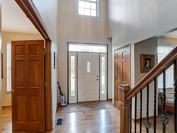 3rd image of 8356 Dunnbury Cir