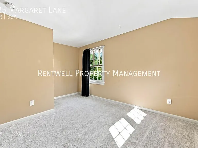 125 Margaret Ln — Photo 25
