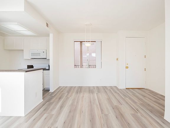 5th image of 1409 N Alta Vista Blvd APT 111