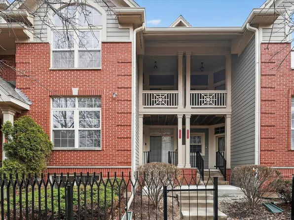 8461 Callie Ave, Morton Grove, IL 60053