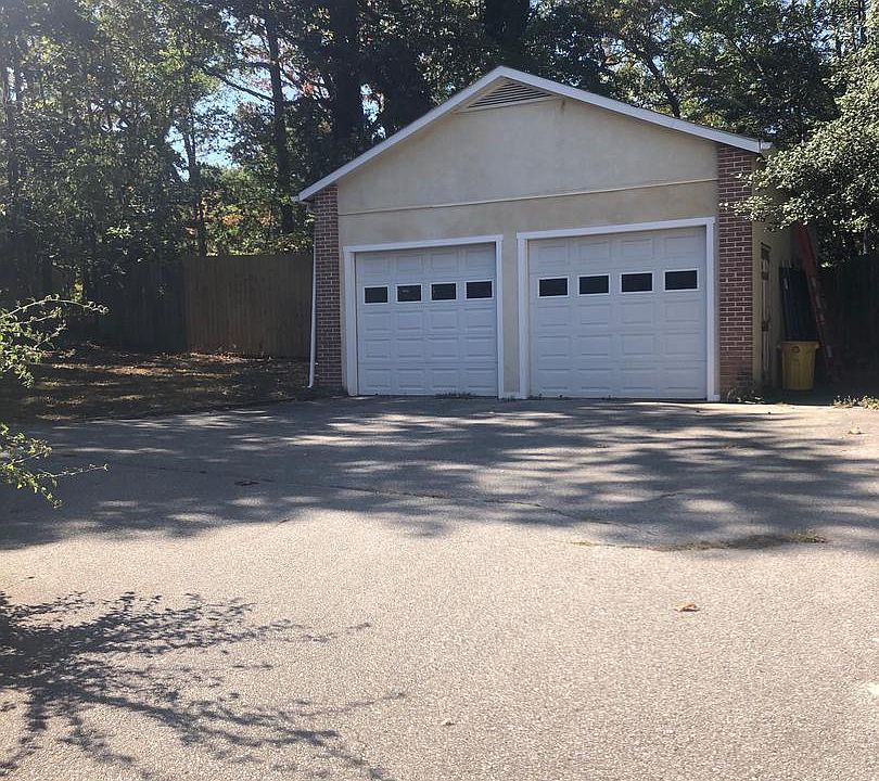 1st image of 410 Edgemere Dr