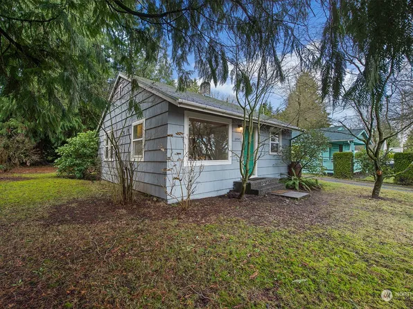 12347 17th Avenue NE, Seattle, WA 98125