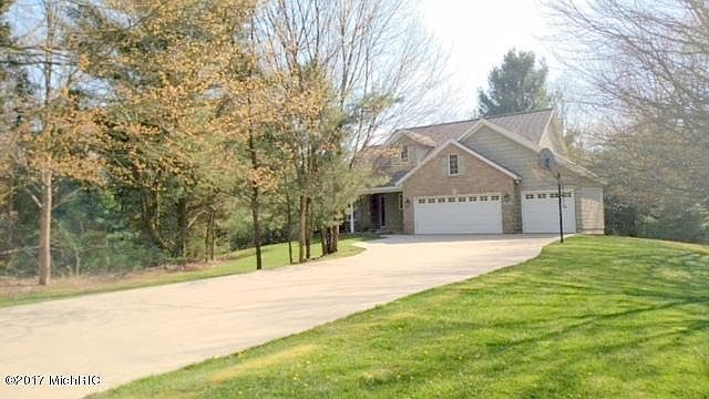 1st image of 9653 Hiawatha Dr