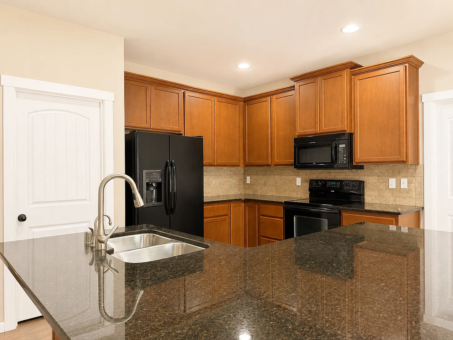 3918 Southlake Drive Southeast - 1 — Photo 4