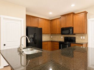 3918 Southlake Dr SE, Lacey, WA 98503