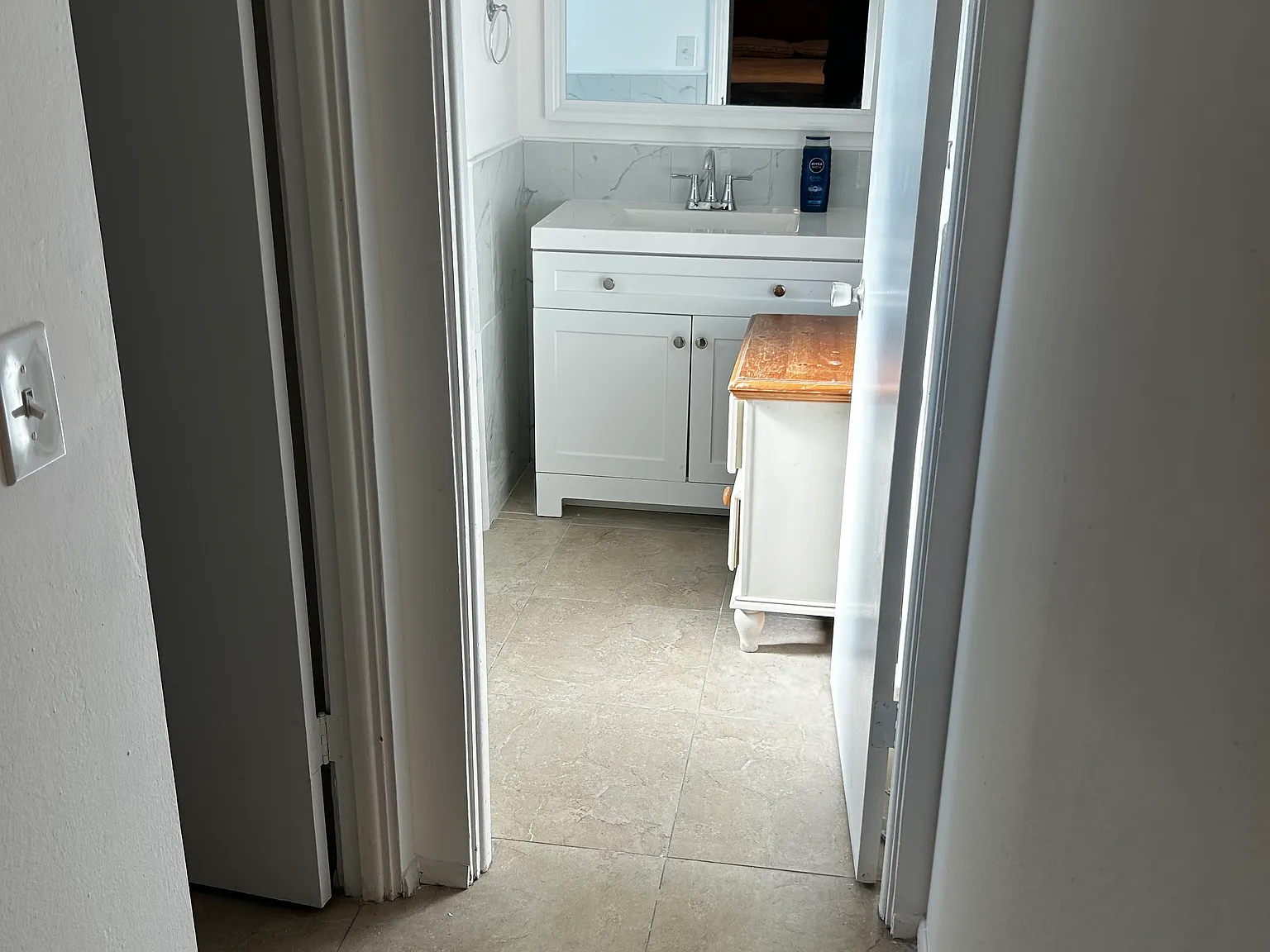 3 bed, 1400 sqft, $2,700 — Photo 4