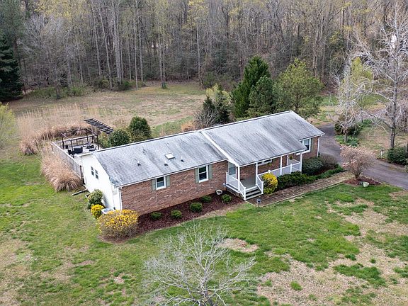 5th image of 348 Oyster Way