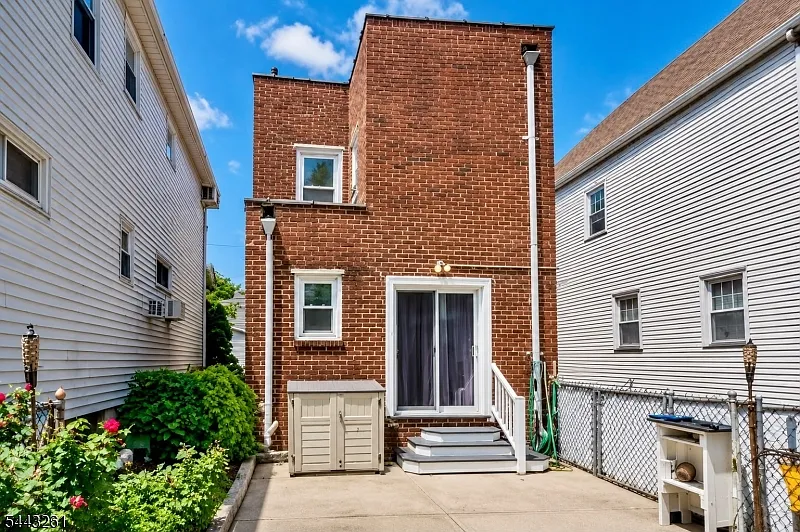 116 Brighton Ave