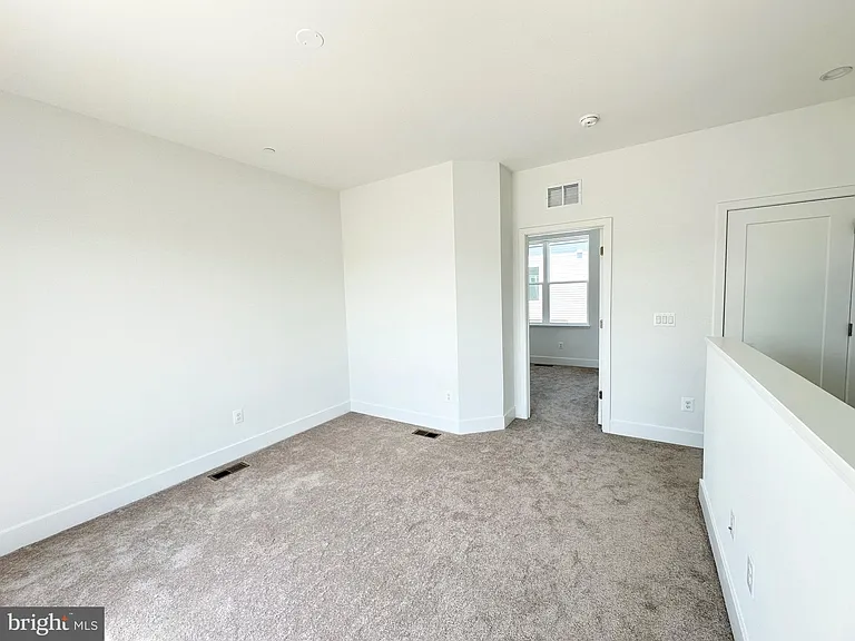 2081 Tysons Ridgeline Rd — Photo 10