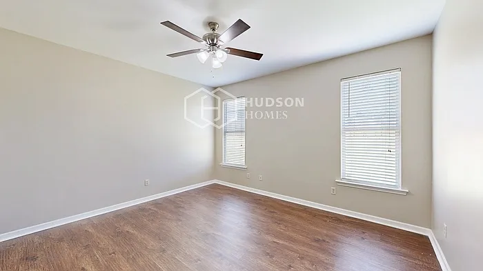 1008 Washington Ct — Photo 14
