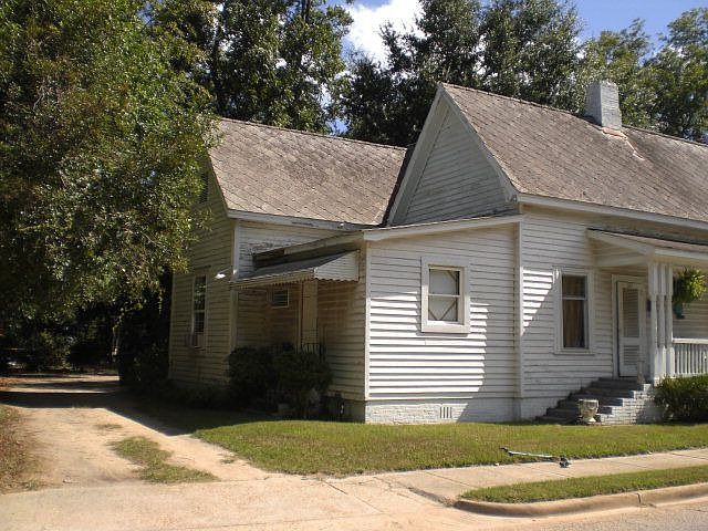 2nd image of 107 E Church St