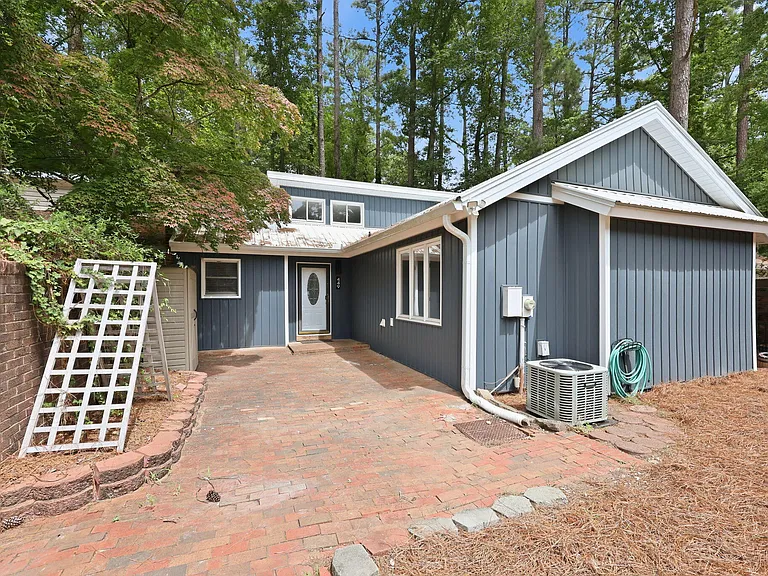 449 Windy Bch — Photo 32