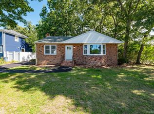 17 Lake Prom, Ronkonkoma, NY 11779