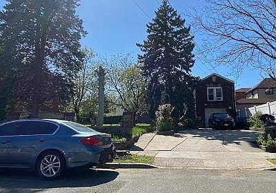 1st image of 2759 Tenbroeck Ave