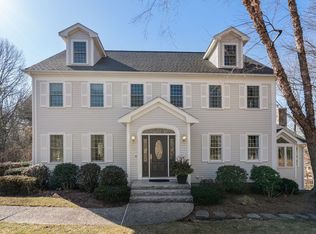 62 Flint Locke Ln, Medfield, MA 02052