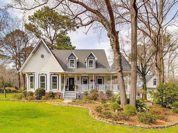 2nd image of 111 Crepe Myrtle Cir