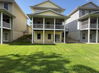 3852 Jay Ln, Waterloo, IA 50701