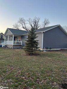 613 Woodlawn Ave, Chariton, IA, 50049