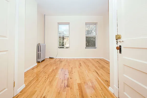 Rented by Nooklyn NYC LLC | media 42