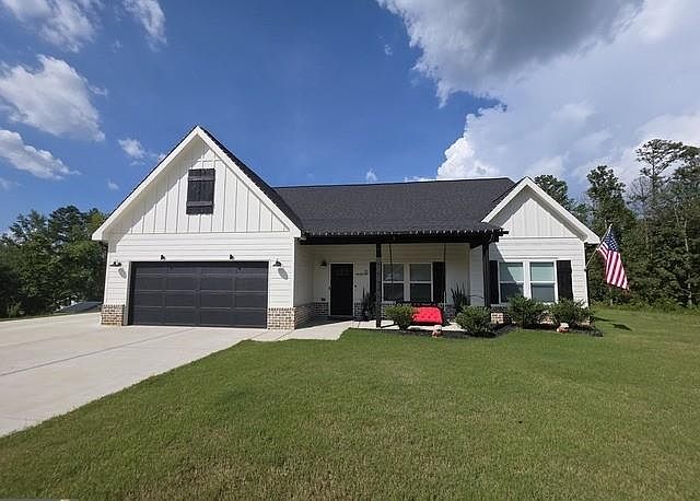 1st image of 15 Willow Leaf Dr