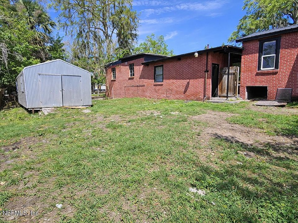 28th image of 9604 WOODLAND Avenue