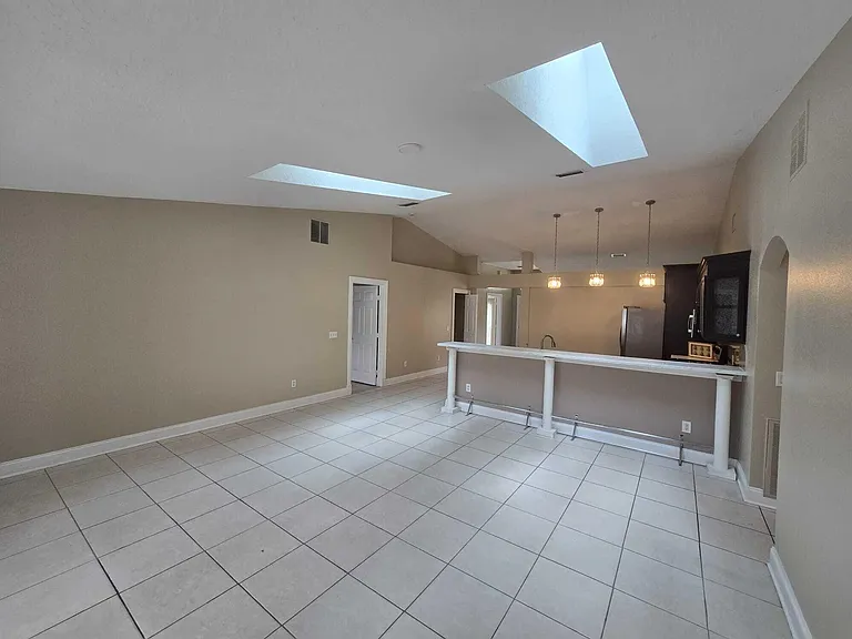 2026 SW Cranberry St — Photo 9