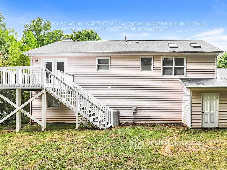 1511 Vance St — Photo 17