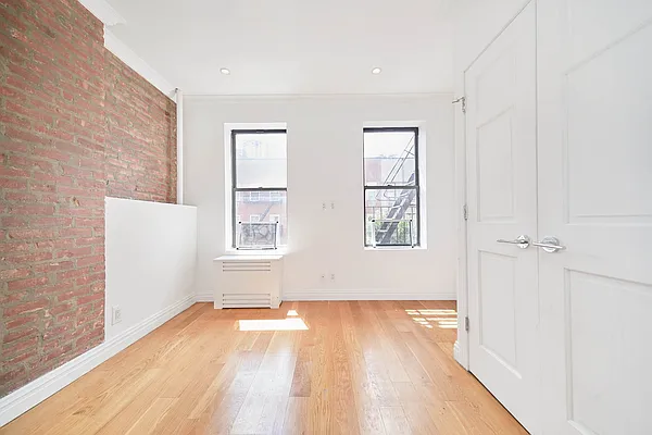Rented by Living New York | media 9