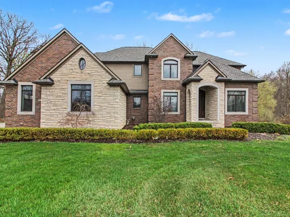 50710 Berwick Ct, Northville, MI 48167
