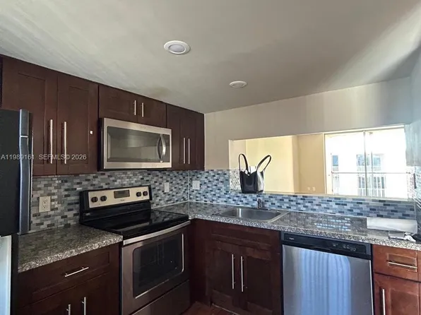 19741 SW 114th Ave, Miami, FL