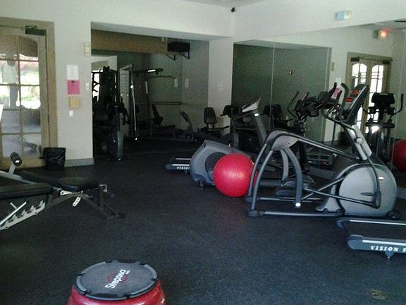Fitness center with wireless