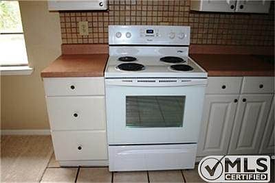 5th image of 809 Aransas Dr