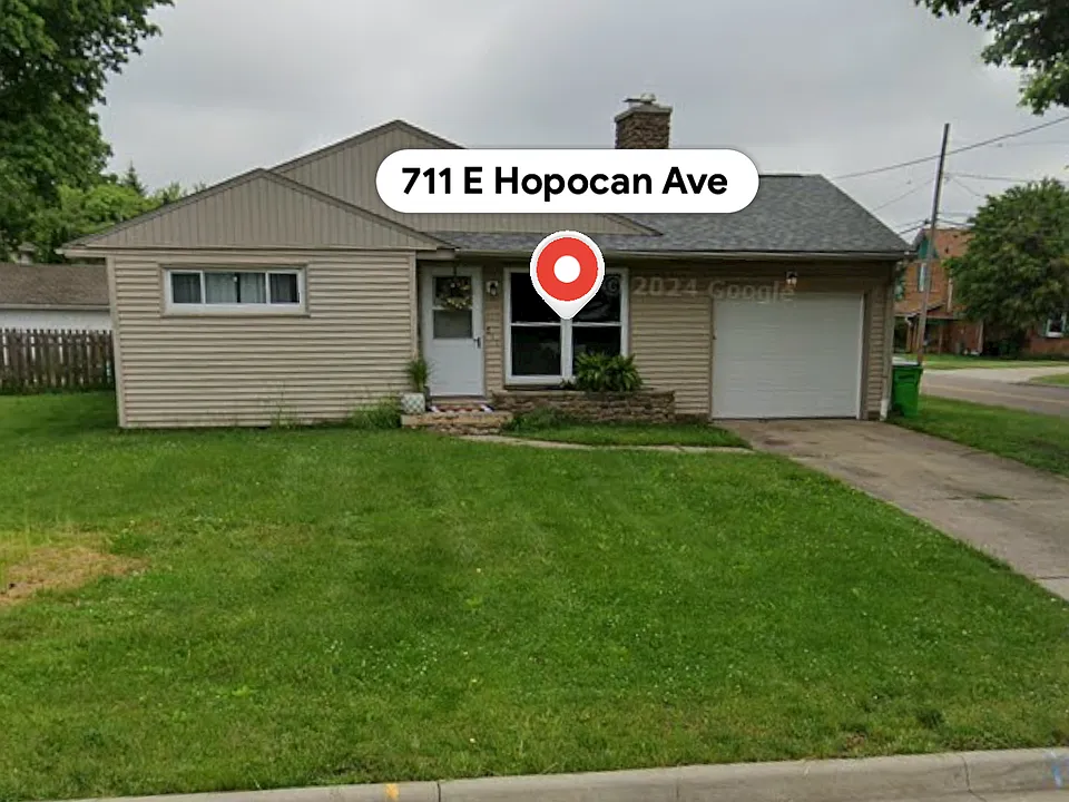 711 E Hopocan Ave