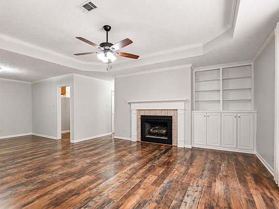 4th image of 539 Sheila Blvd