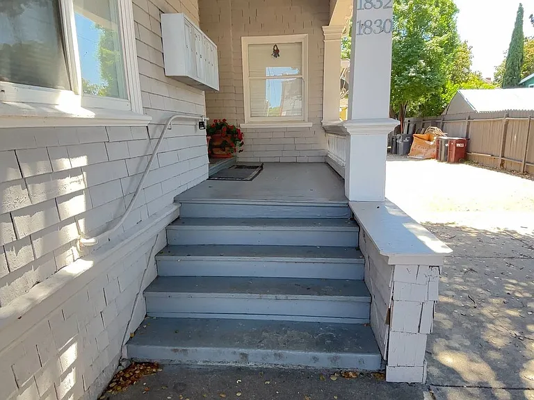 1832 Fruitvale Ave — Photo 3