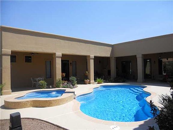 2nd image of 1237 Calle Del Sur
