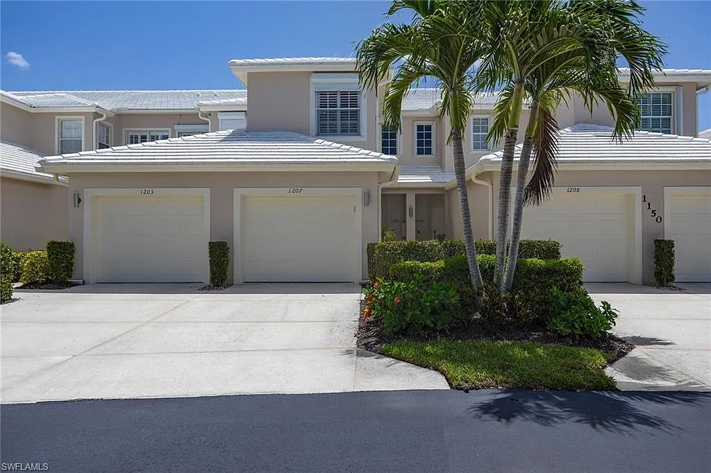 2 bed, 2.0 bath, 1703 sqft, $6,500 — Photo 2