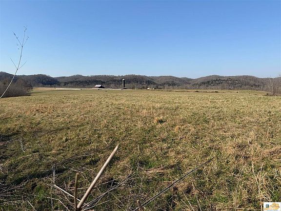 2nd image of 5 Salt Lick Rd