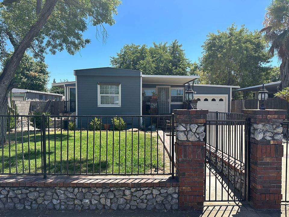 2nd image of 108 Rinetti Way