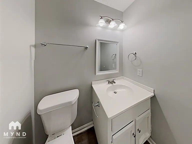 2708 Laburnum Dr — Photo 16