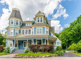 2 Prospect Ter, Gorham, NH 03581