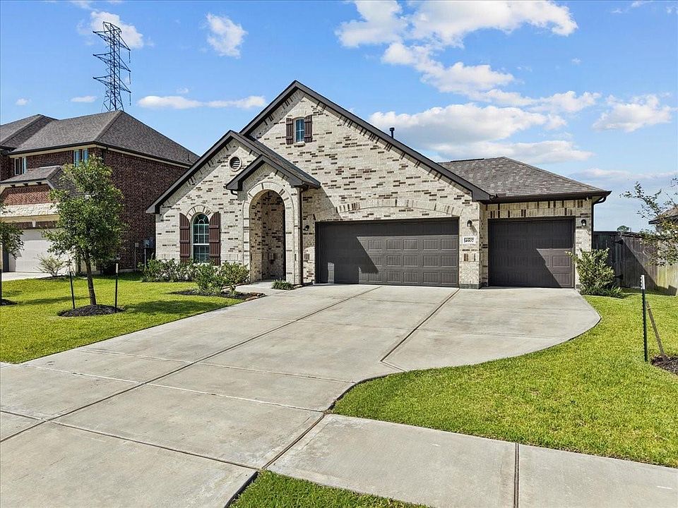 1st image of 4907 Autumn Hills Trl