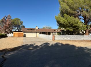 7674 Corona Ave, Hesperia, CA 92345
