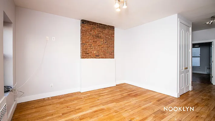 Rented by Nooklyn NYC LLC | media 22