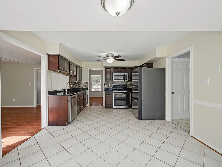3117 White Tail Ct — Photo 11