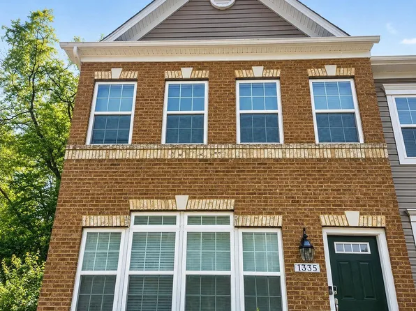 1335 Hawthorn Dr, Hanover, MD 21076