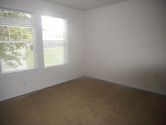 5th image of 8001 Oakhaven Dr #438-O