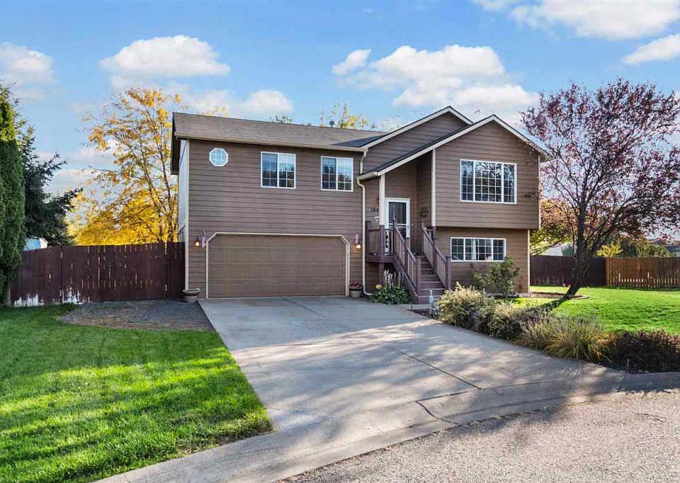 1st image of 16410 E Eastland Ct