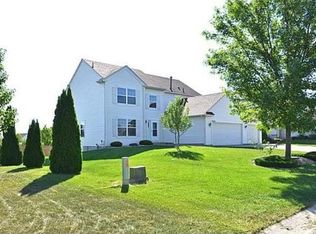 9481 Tyne Ln, Inver Grove Heights, MN 55077